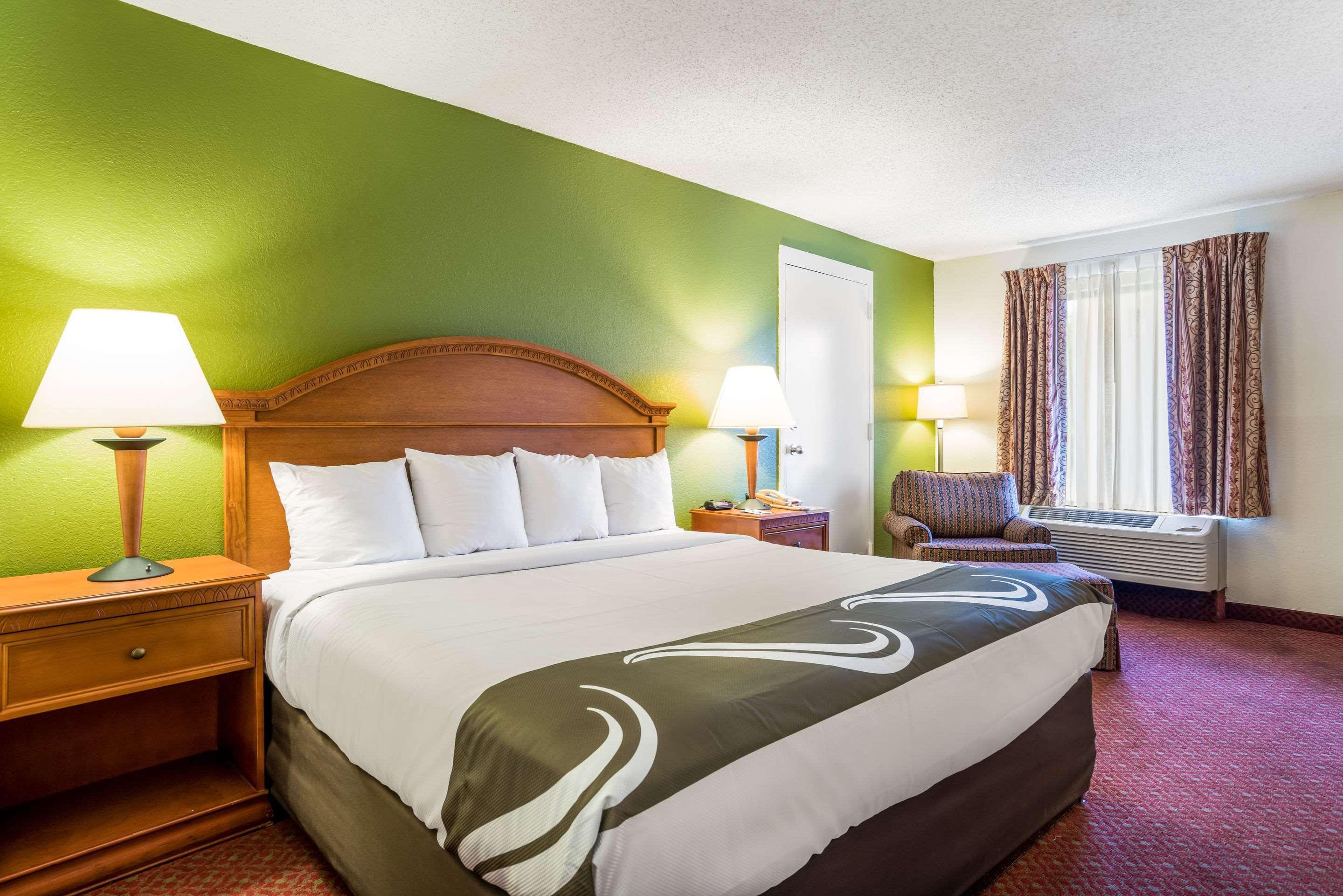 Quality Inn North Battleboro Экстерьер фото