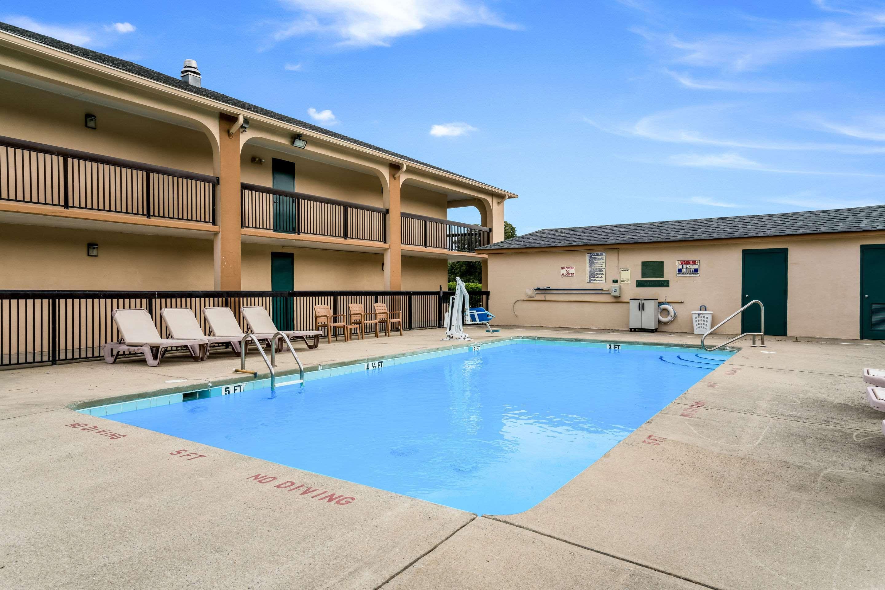 Quality Inn North Battleboro Экстерьер фото